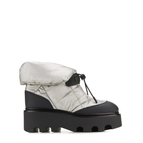 Loriblu Maxi rubber sole ankle boots