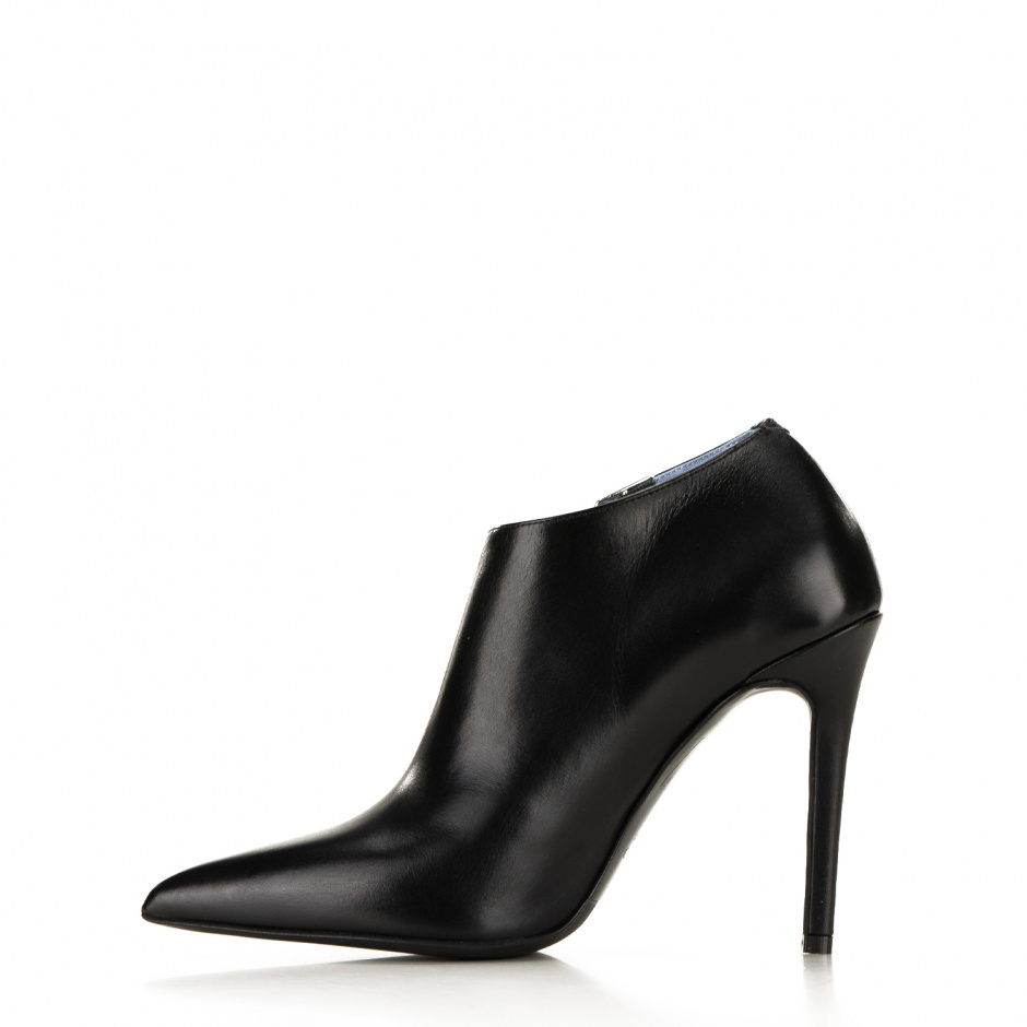 Albano Women's ankle boots in leather - look 3