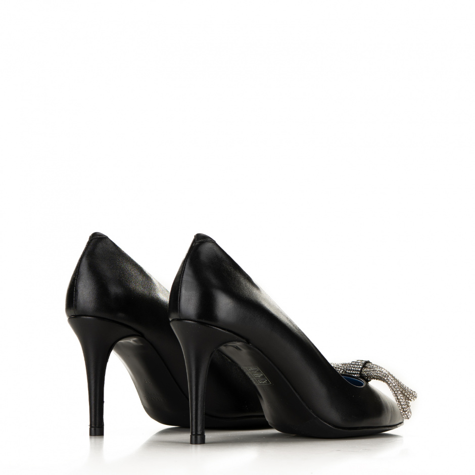 Albano Women's pumps in leather - look 3