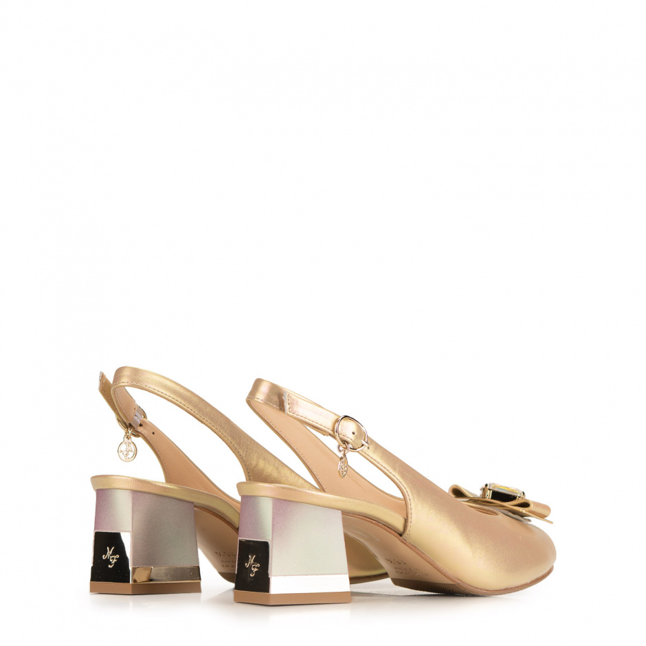 Marino Fabiani Women's Golden Sandals - look 3