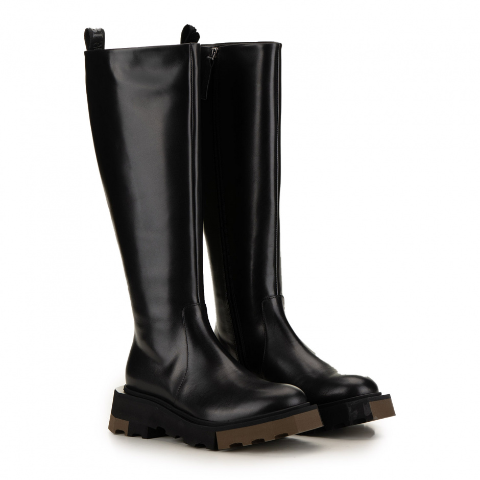 Fabi Women's Black Boots - look 2