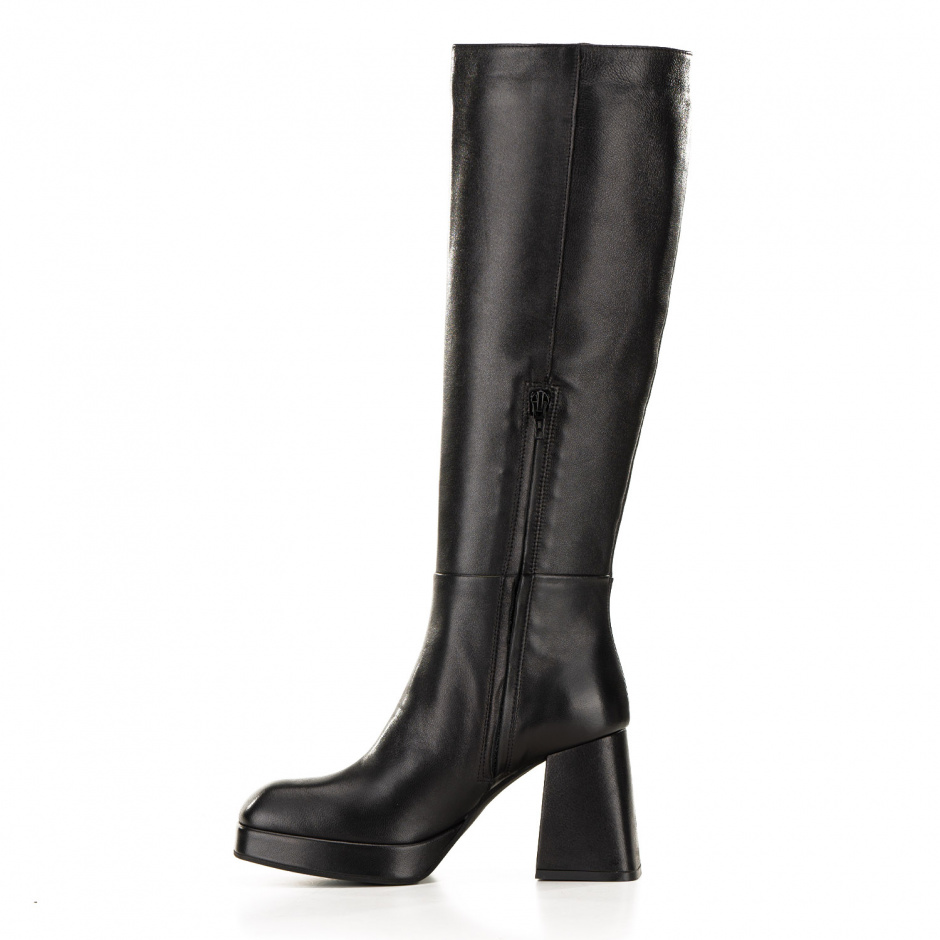Bianca Di Women's black knee high boots - look 4