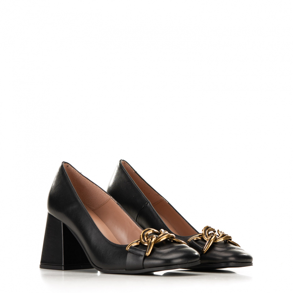 Bianca Di Women's loafers in leather - look 3