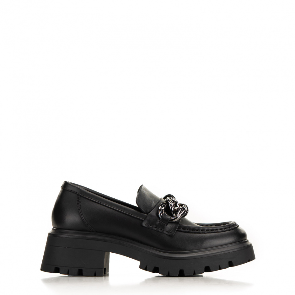 STOKTON Women's loafers in leather - look 1