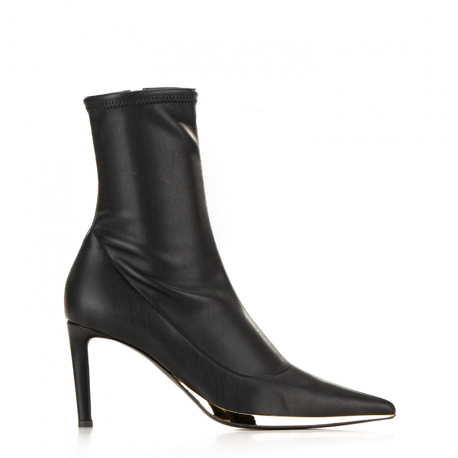 Giuseppe Zanotti Women's pointed toe ankle boots - look 1